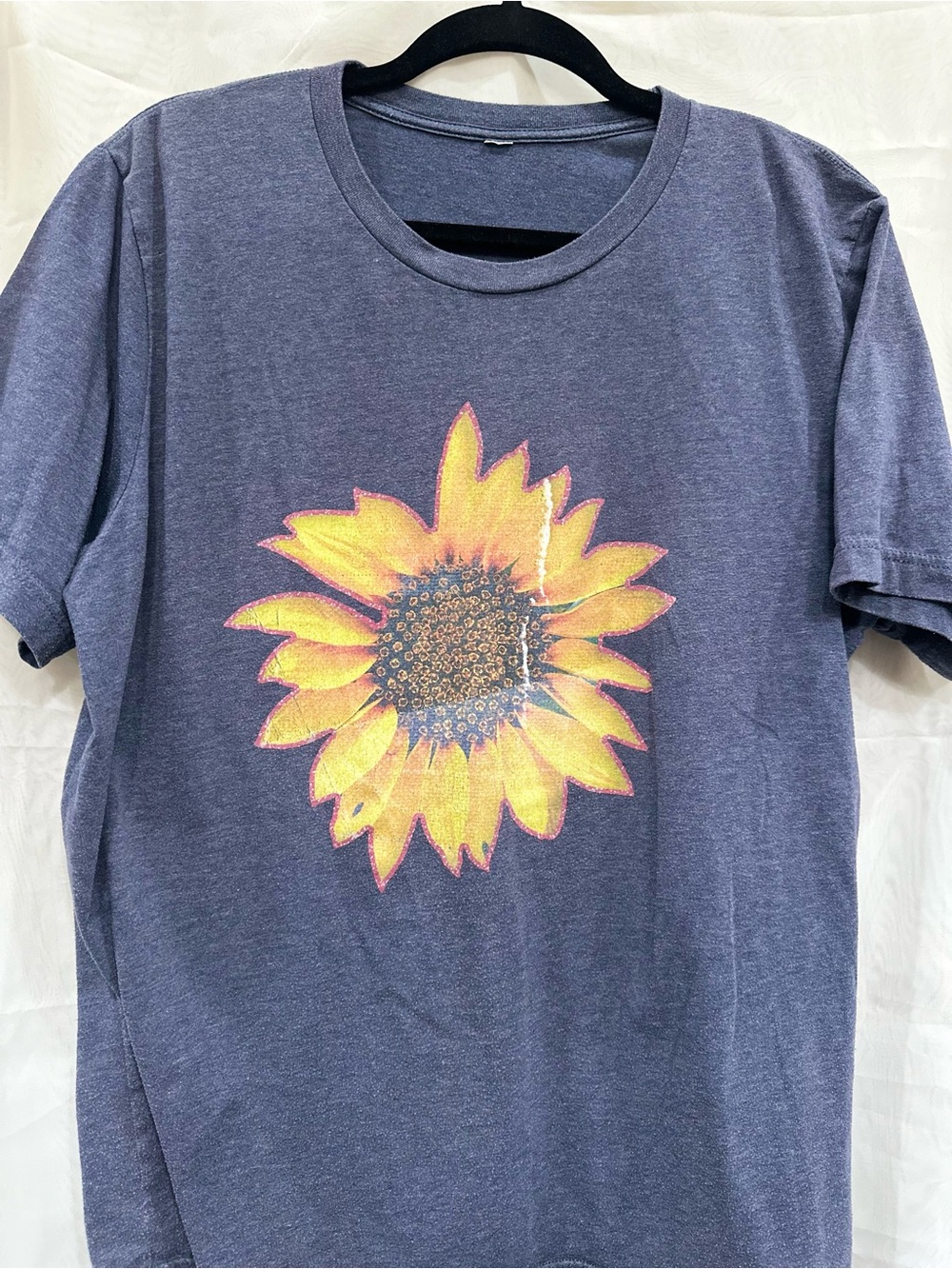 Women’s Rustic Sunflower Graphic Tee - Yellow on Heathered Navy
